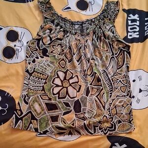 Carol Rose Geometric Floral Top - Ptp 18